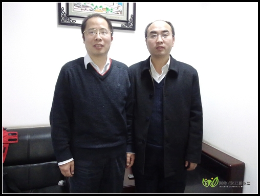 与李总合影一_nEO_IMG.jpg