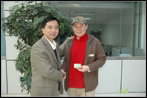 石刚合影.jpg
